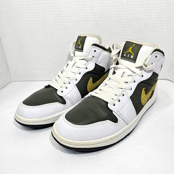 Jordan White and Black Sneakers with Gold Accents - Picture 4 of 13